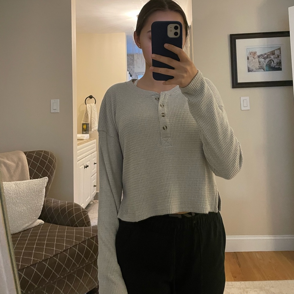 Hollister grey long sleeve